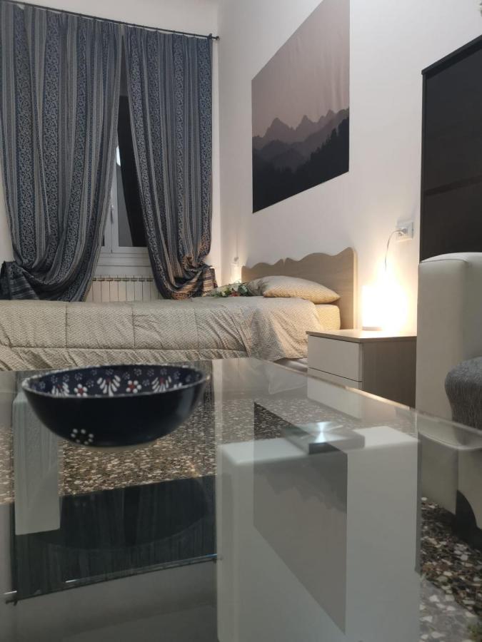 Wow Home - 175 Mq - Posteggio Privato - Davanti Porto Traghetti - Fino A 10 Posti Letto Gênes Extérieur photo