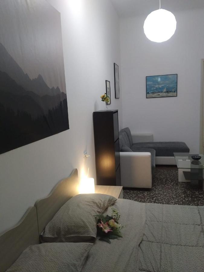 Wow Home - 175 Mq - Posteggio Privato - Davanti Porto Traghetti - Fino A 10 Posti Letto Gênes Extérieur photo