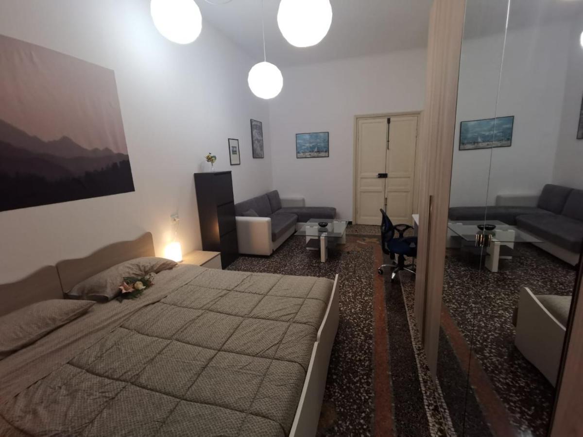 Wow Home - 175 Mq - Posteggio Privato - Davanti Porto Traghetti - Fino A 10 Posti Letto Gênes Extérieur photo