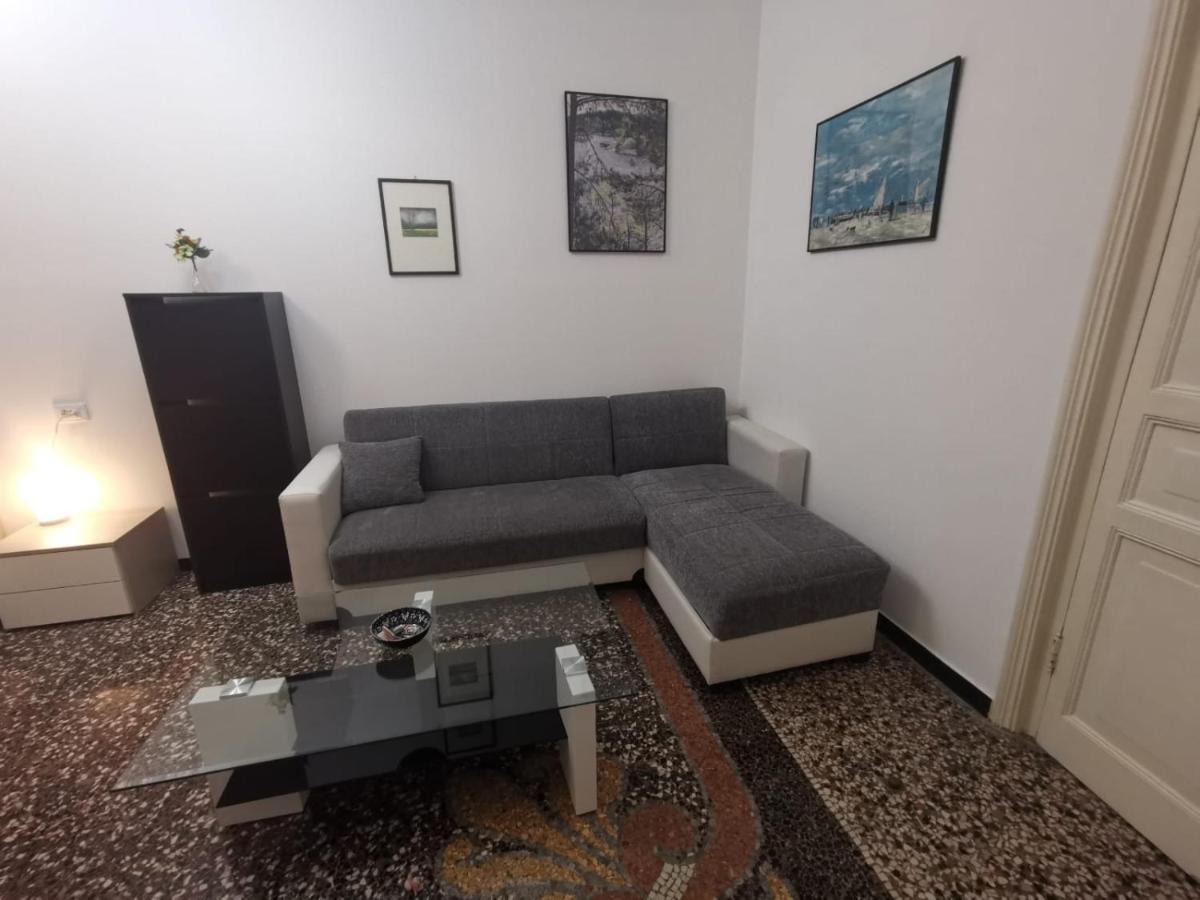 Wow Home - 175 Mq - Posteggio Privato - Davanti Porto Traghetti - Fino A 10 Posti Letto Gênes Extérieur photo
