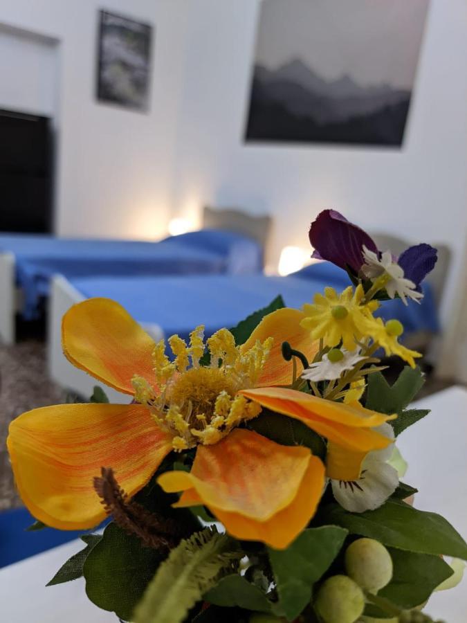 Wow Home - 175 Mq - Posteggio Privato - Davanti Porto Traghetti - Fino A 10 Posti Letto Gênes Extérieur photo