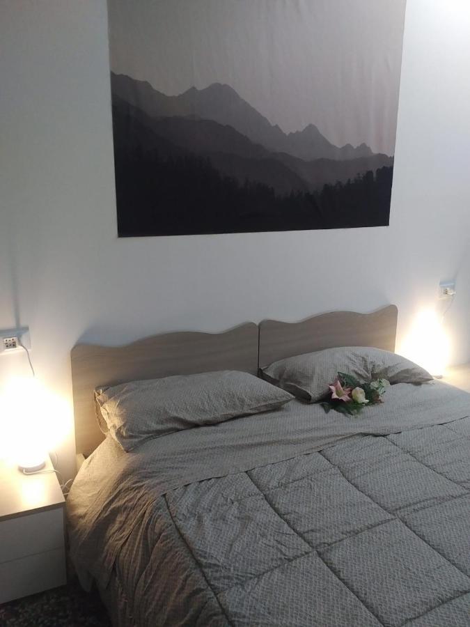 Wow Home - 175 Mq - Posteggio Privato - Davanti Porto Traghetti - Fino A 10 Posti Letto Gênes Extérieur photo
