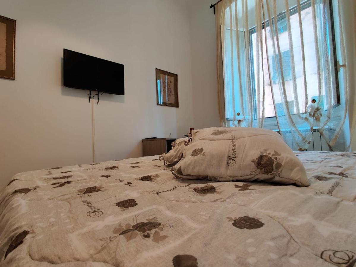 Wow Home - 175 Mq - Posteggio Privato - Davanti Porto Traghetti - Fino A 10 Posti Letto Gênes Extérieur photo