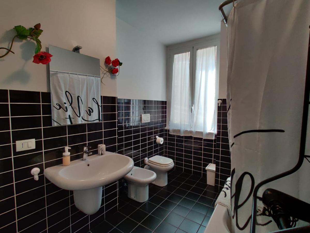 Wow Home - 175 Mq - Posteggio Privato - Davanti Porto Traghetti - Fino A 10 Posti Letto Gênes Extérieur photo
