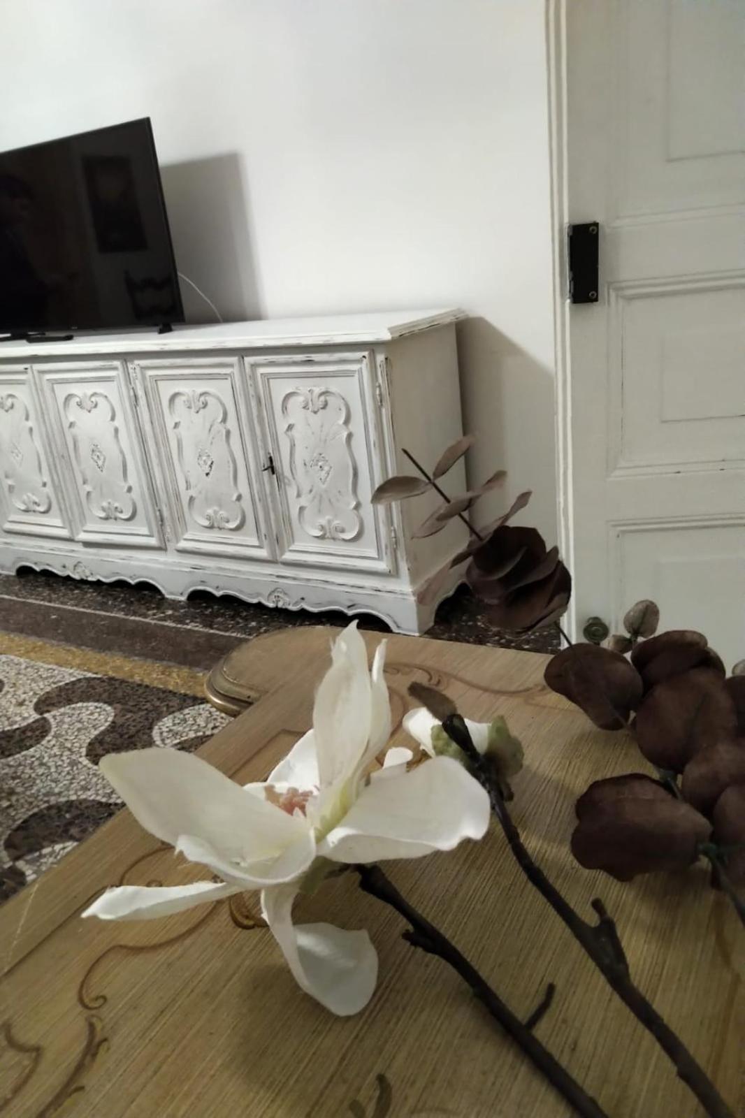 Wow Home - 175 Mq - Posteggio Privato - Davanti Porto Traghetti - Fino A 10 Posti Letto Gênes Extérieur photo